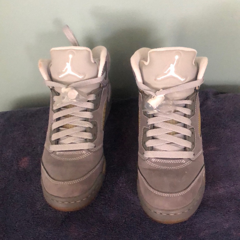 Air Jordan’s 3.5 grey Jordan’s